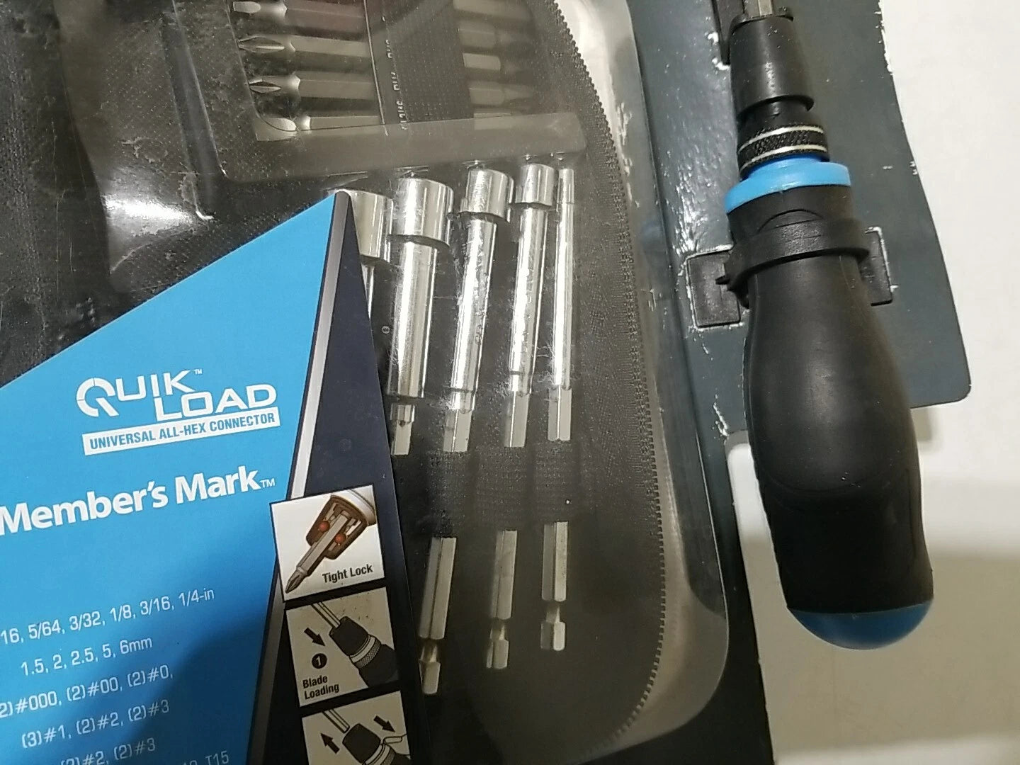 Member's Mark 49-in-1 Universal Quick-Load Screwdriver Set with Zipper Case