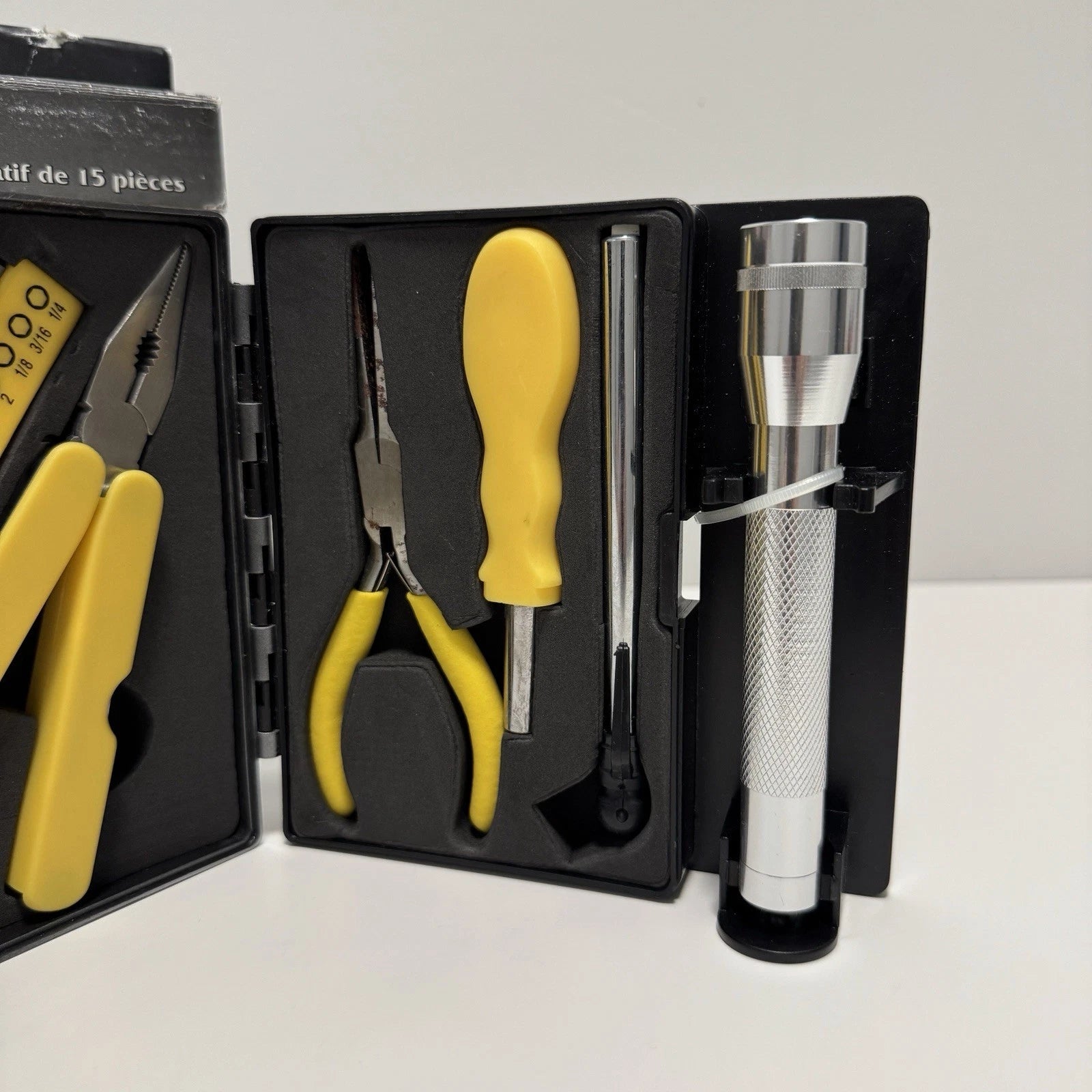 UltraSteel 15 Pc Tool Screwdriver & Flashlight Set Hex/Phillips/Slotted NEW